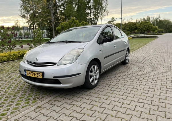Toyota Prius cena 21500 przebieg: 198000, rok produkcji 2007 z Lublin małe 121